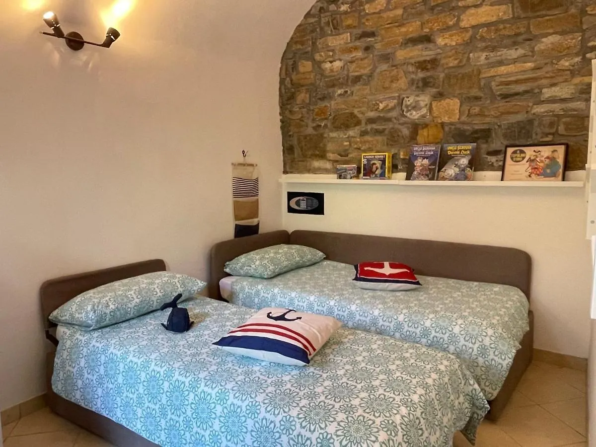 Apartment Casa Dei Fiori By Interhome Lingueglietta